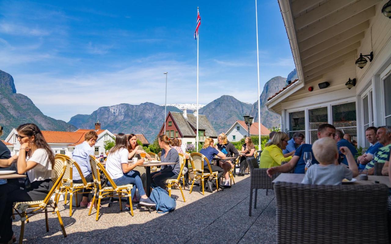 Aurlandsfjord Отель Эурланн