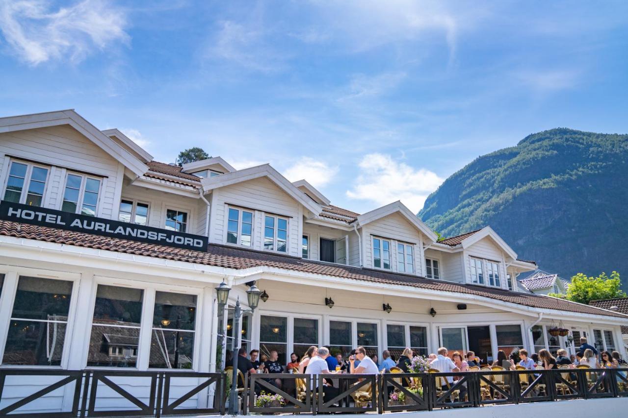 Aurlandsfjord Отель Эурланн